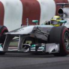 Nico Rosberg rueda con el neumático superblando