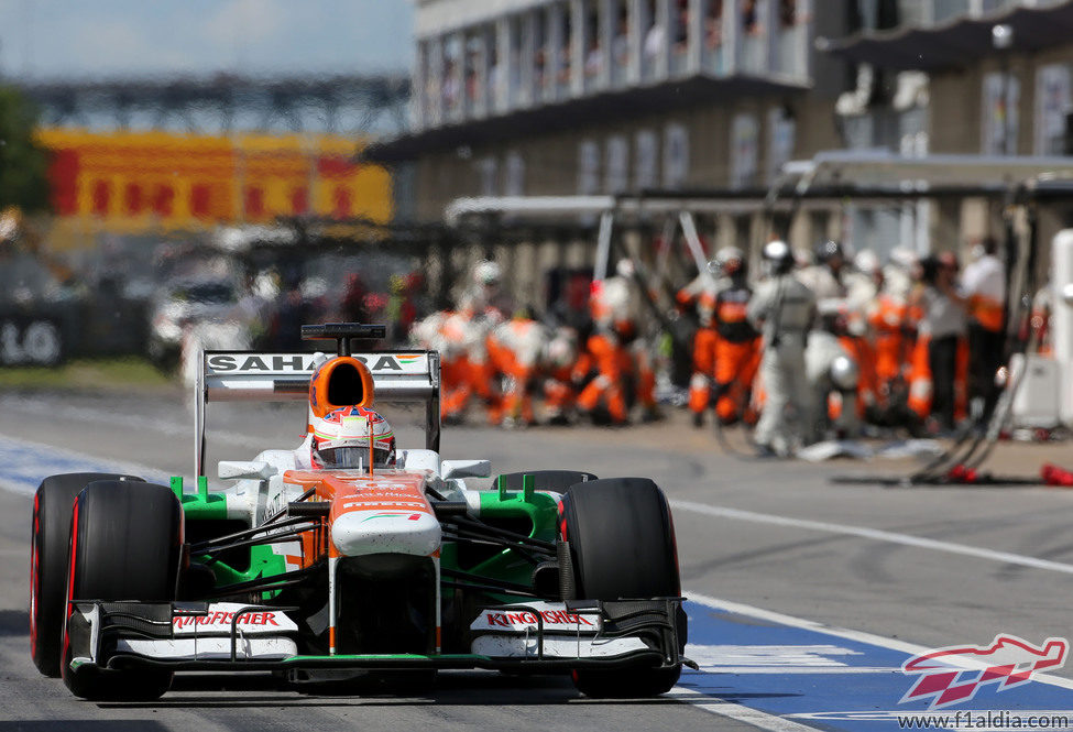 Paul di Resta sale con superblandos a afrontar otro 'stint' de carrera