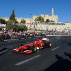 El F60 a toda velocidad por las calles de Jerusalén