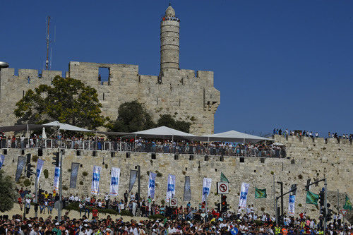 La ciudad de Jerusalén se abarrota de gente por el Jerusalem Peace Road Show