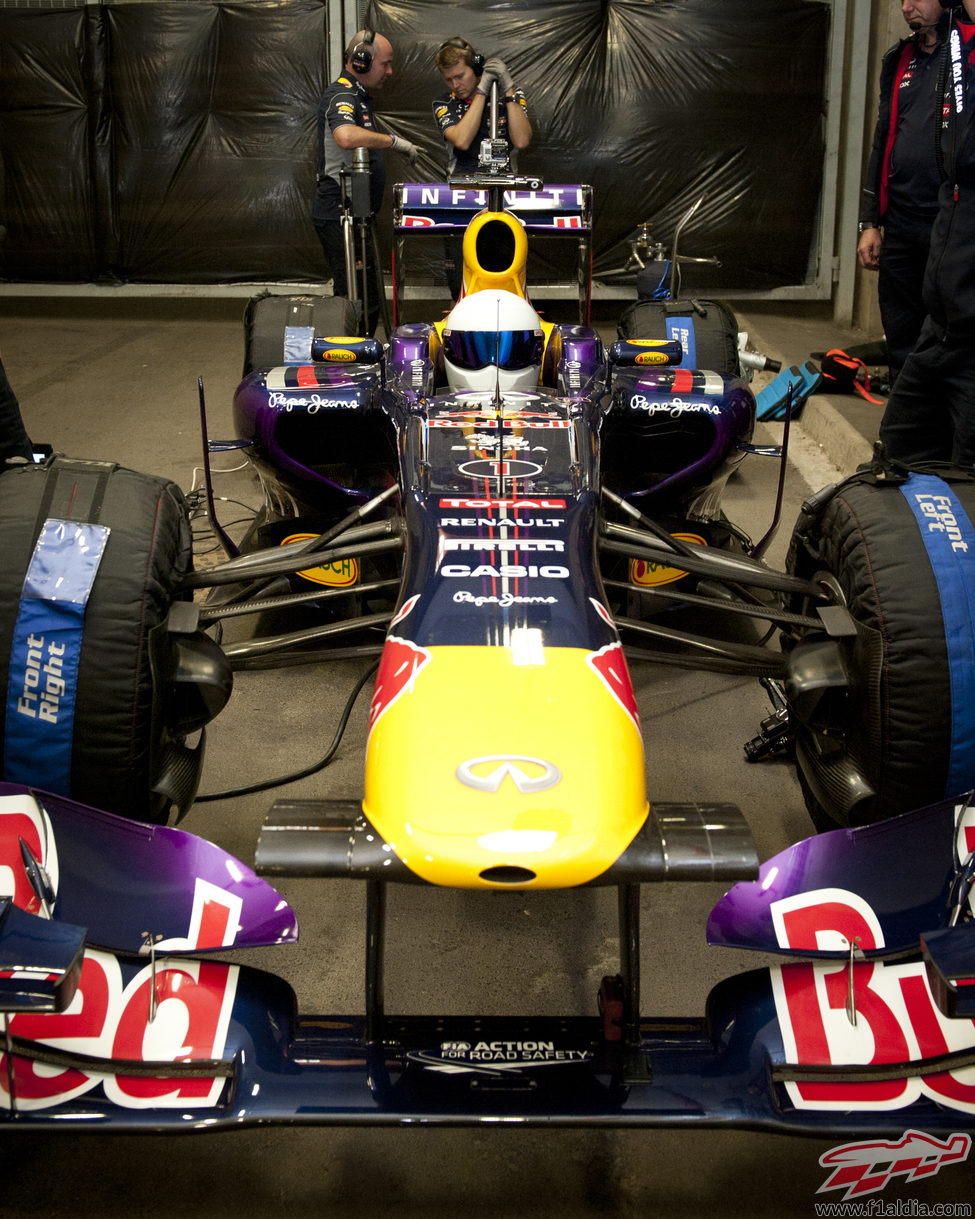 The Stig se sube al Red Bull RB7