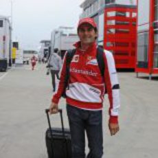 Pedro de la Rosa llega a Gran Bretaña con Ferrari