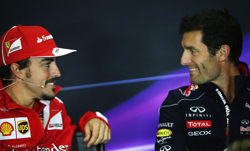 Fernando Alonso y Mark Webber, juntos en la rueda de prensa