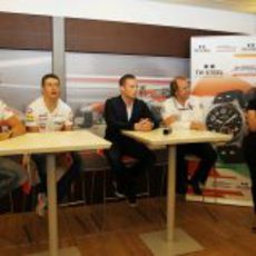 Paul di Resta y Adrian Sutil en un evento de TW Steel