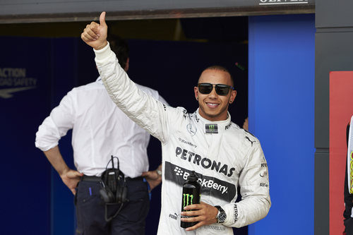 El 'OK' de Hamilton tras la clasificación de Silverstone