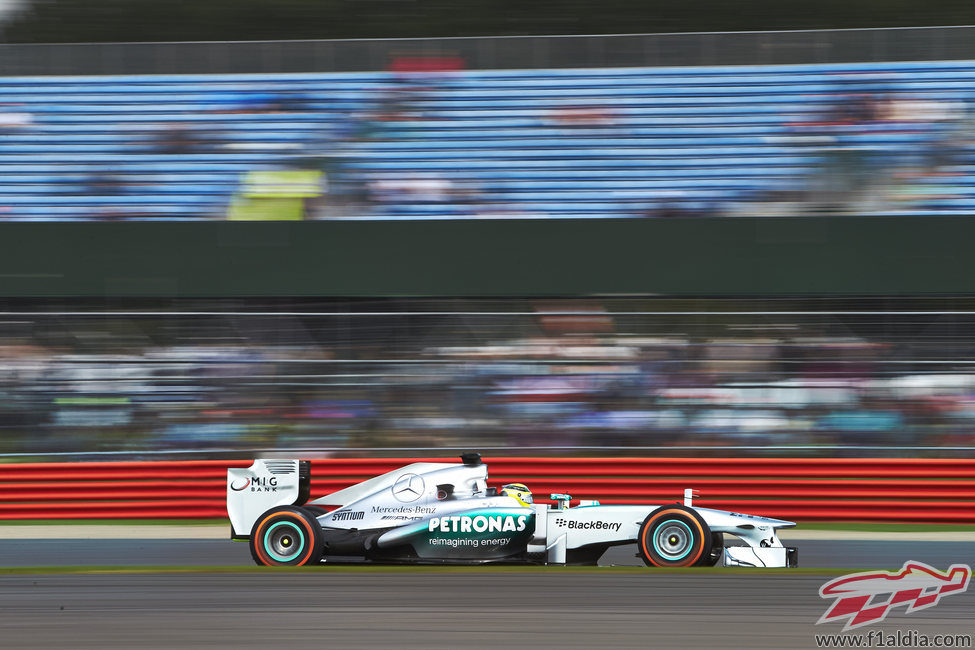 Nico Rosberg rueda con el neumático duro