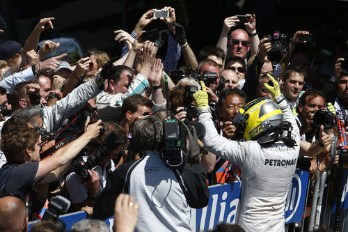 Nico Rosberg, recibido entre vítores