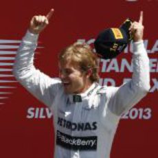 Nico Rosberg gana en Silverstone