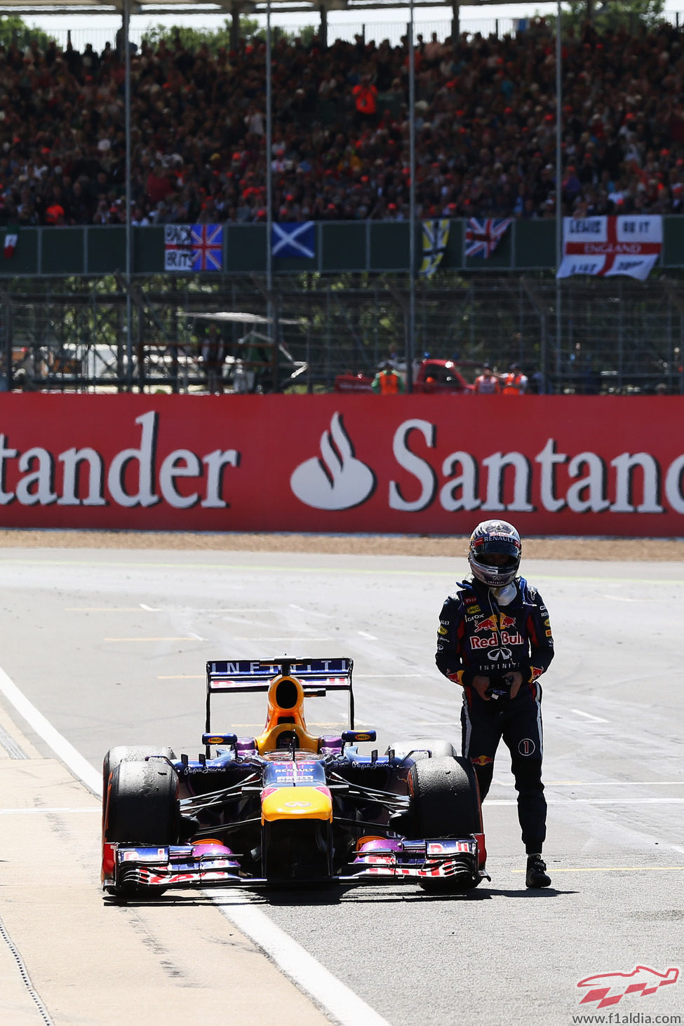 Abandono de Sebastian Vettel en Silverstone