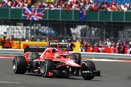 Jules Bianchi, por delante de su compañero