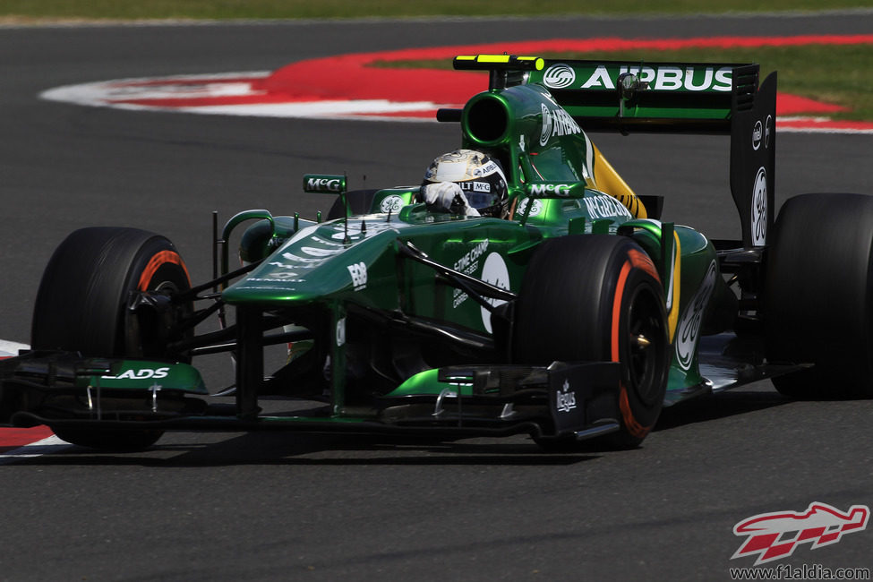 Giedo van der Garde a toda velocidad con su CT03