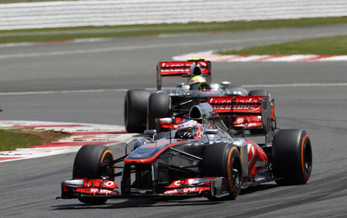 Jenson Button, por delante de su compañero