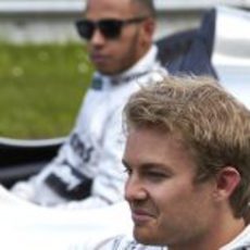 Nico Rosberg y Lewis Hamilton, juntos en un evento en Alemania