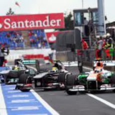 Sutil, Gutiérrez y Rosberg entrando a boxes de forma sincronizada