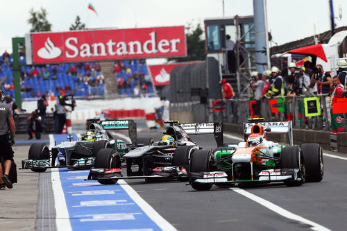 Sutil, Gutiérrez y Rosberg entrando a boxes de forma sincronizada