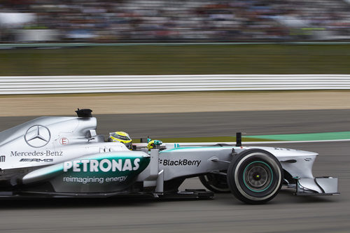 Nico Rosberg con neumáticos medios en los libres de Nürburgring