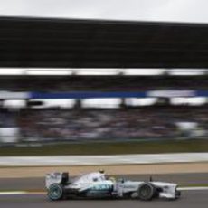 Lewis Hamilton prueba el compuesto medio en Nürburgring