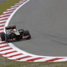 Romain Grosjean afronta una curva del circuito de Nürburgring
