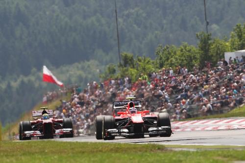 Max Chilton por delante de Massa