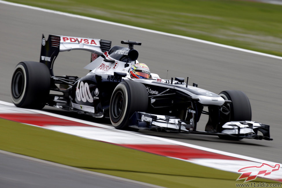 Pastor Maldonado con el FW34 en el famoso Nürburgring