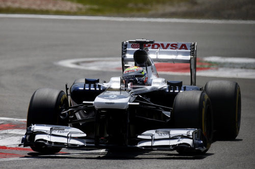 Pastor Maldonado, en la chicane NGK