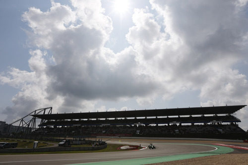 Charles Pic afronta la última curva de Nürburgring