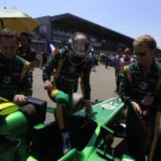 Giedo van der Garde se sube al cT03