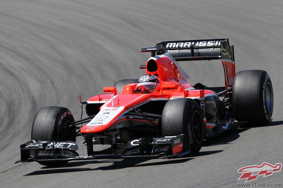 El motor del MR02 de Jules Bianchi se incendió