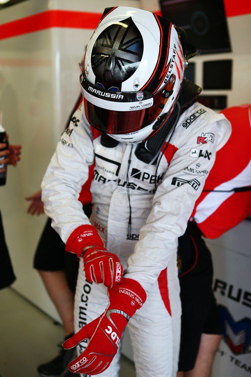 Max Chilton se prepara para entrar en el MR02