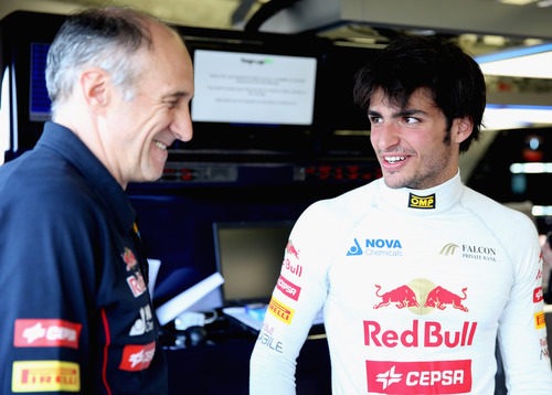 Carlos Sainz habla con Franz Tost