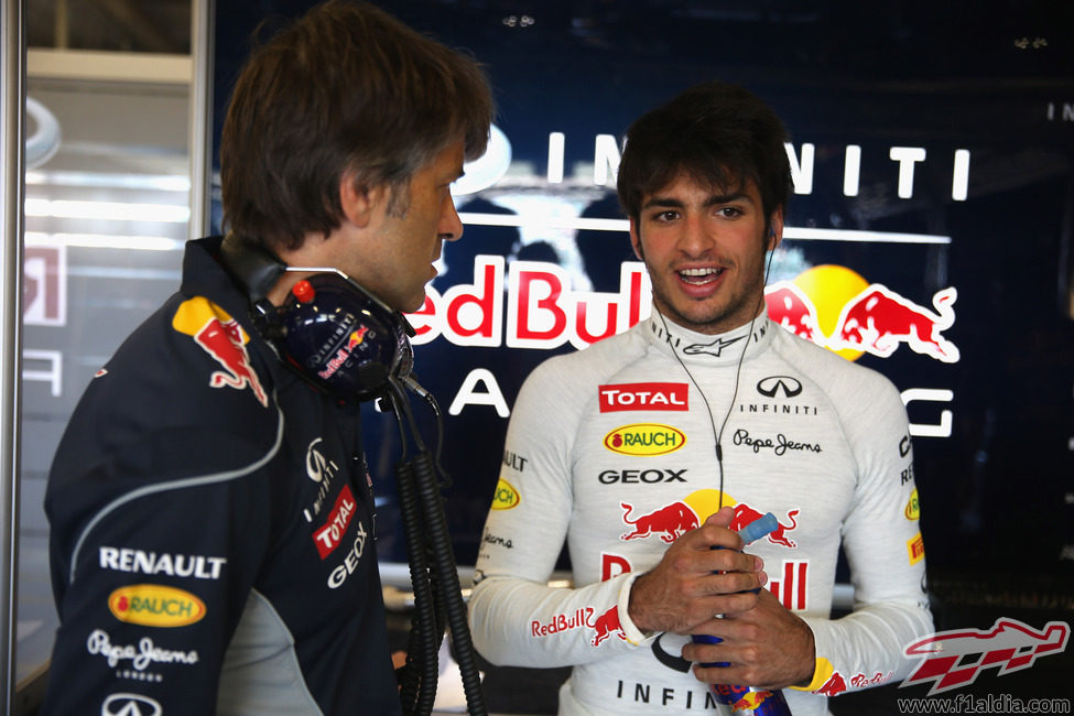 Carlos Sainz cómodo con el equipo Red Bull