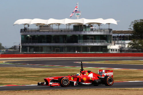 Felipe Massa inicia una nueva vuelta a los mandos del F138