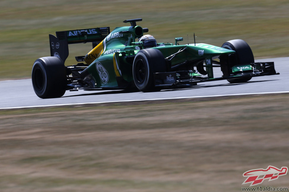 Giedo van der Garde a toda velocidad con su CT03