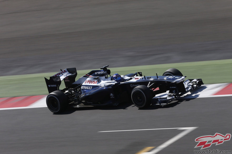 Susie Wolff debuta con el FW35 en Silverstone