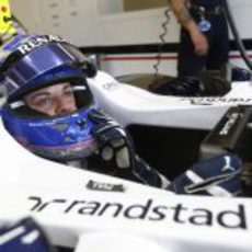 Susie Wolff en el 'cockpit' del FW35