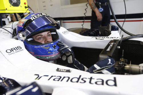 Susie Wolff en el 'cockpit' del FW35