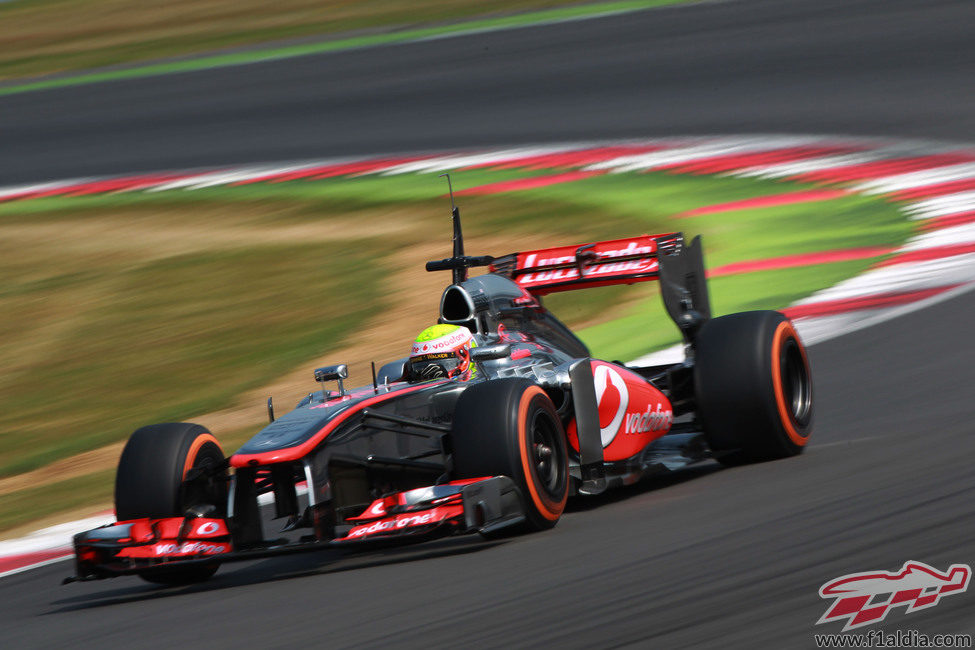 Oliver Turvey rodando con McLaren