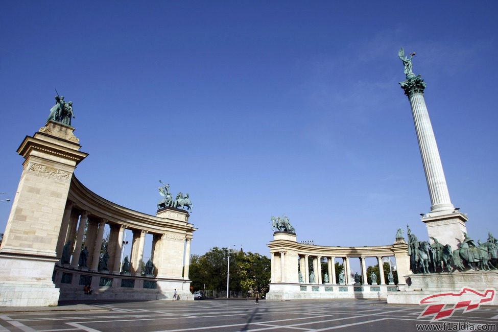 Plaza de los Héroes en Budapest