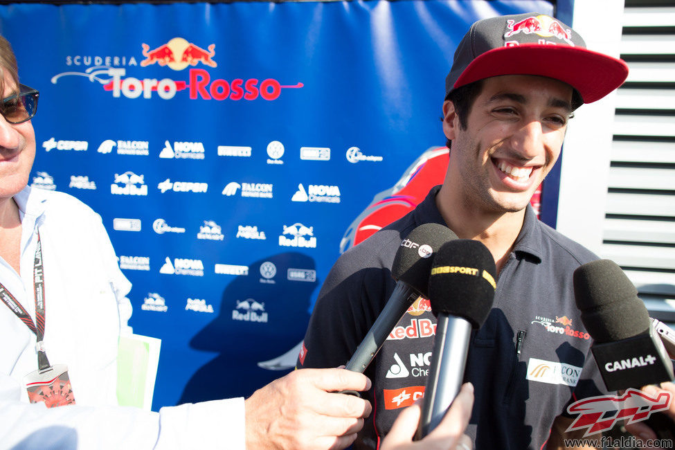 Daniel Ricciardo, entrevistado en Hungría