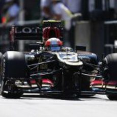 Romain Grosjean afronta la salida del pit-lane