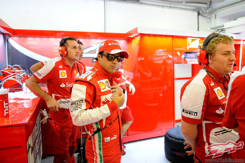 Felipe Massa, misterioso en Ferrari