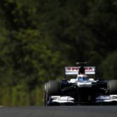 Valtteri Bottas va al límite con su FW35