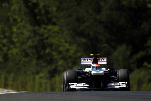 Valtteri Bottas va al límite con su FW35