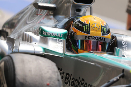 Lewis Hamilton consigue la 30ª pole de su carrera