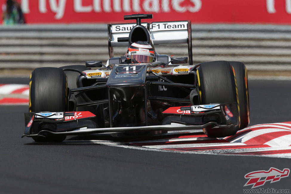 Nico Hülkenberg a toda velocidad por la 'chicane' de Hungaroring