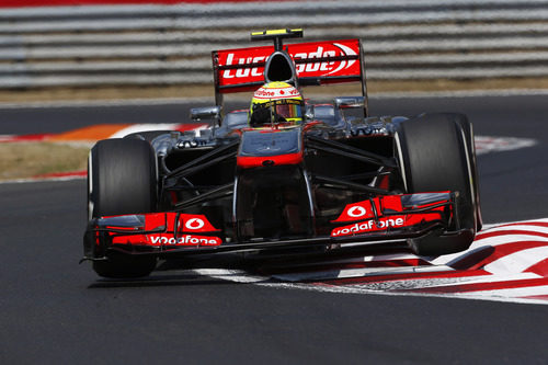 Sergio Pérez, por la conocida chicane de Hungaroring