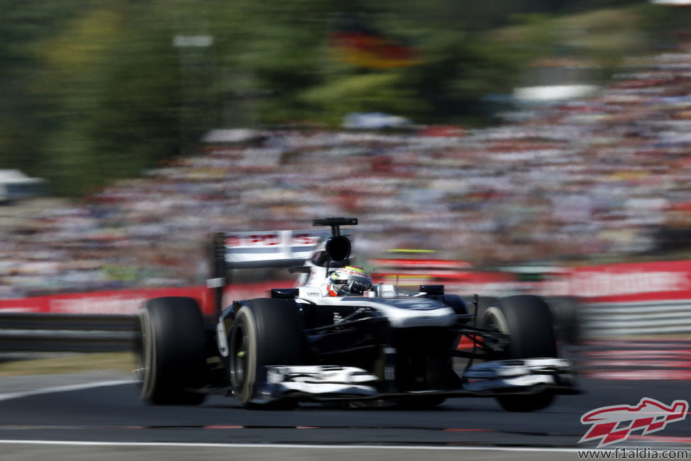 Pastor Maldonado vuela en Hungaroring