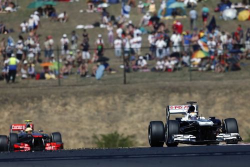 Pastor Maldonado logra el primer punto del año