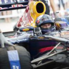 Coulthard se sube al Red Bull RB7