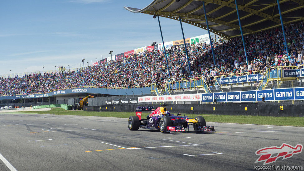 Una vuelta en el clásico circuito 'motero'